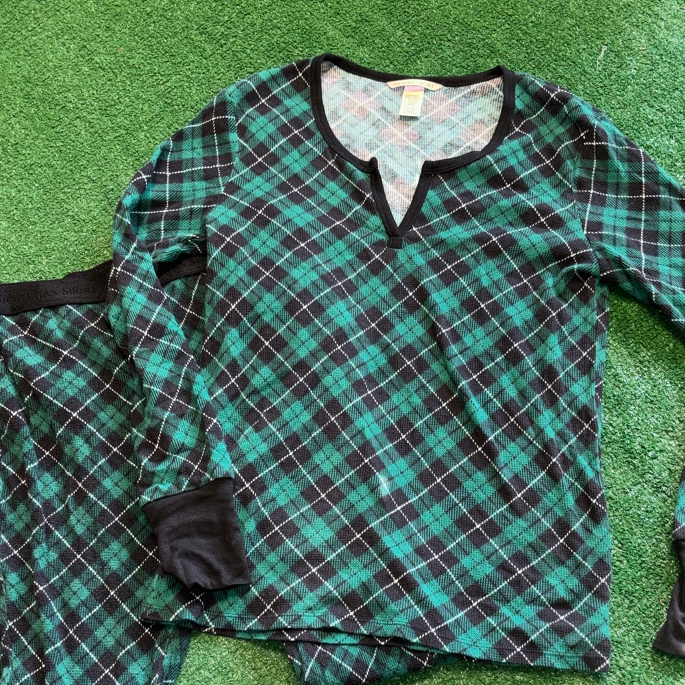 VS Plaid Green and Black Pajamas